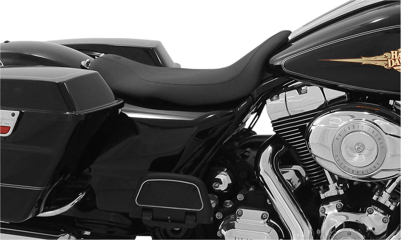 Mustang Runaround™ Solo Seat Black Vinyl Each