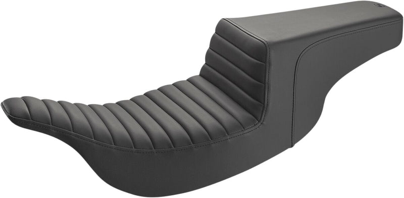 Saddlemen Horizontal Tuck and Roll Step Up Seat for 1997-2007 Harley-Davidson Touring Models
