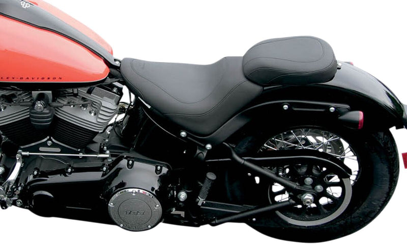 Mustang Wide Tripper™ Solo Seat Black Vintage Synthetic Leather #76760