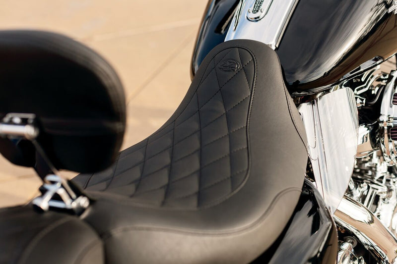 Mustang Wide Tripper™ Solo Seat With Removable Driver Backrest Black Each