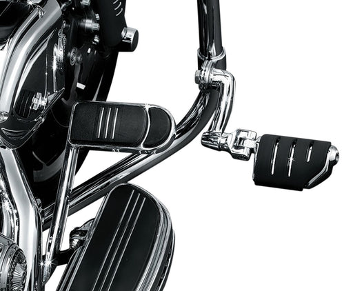 Kuryakyn Longhorn Offset Highway Pegs With Trident Dually & 1 1/4 Inch Magnum Quick Clamps In Chrome