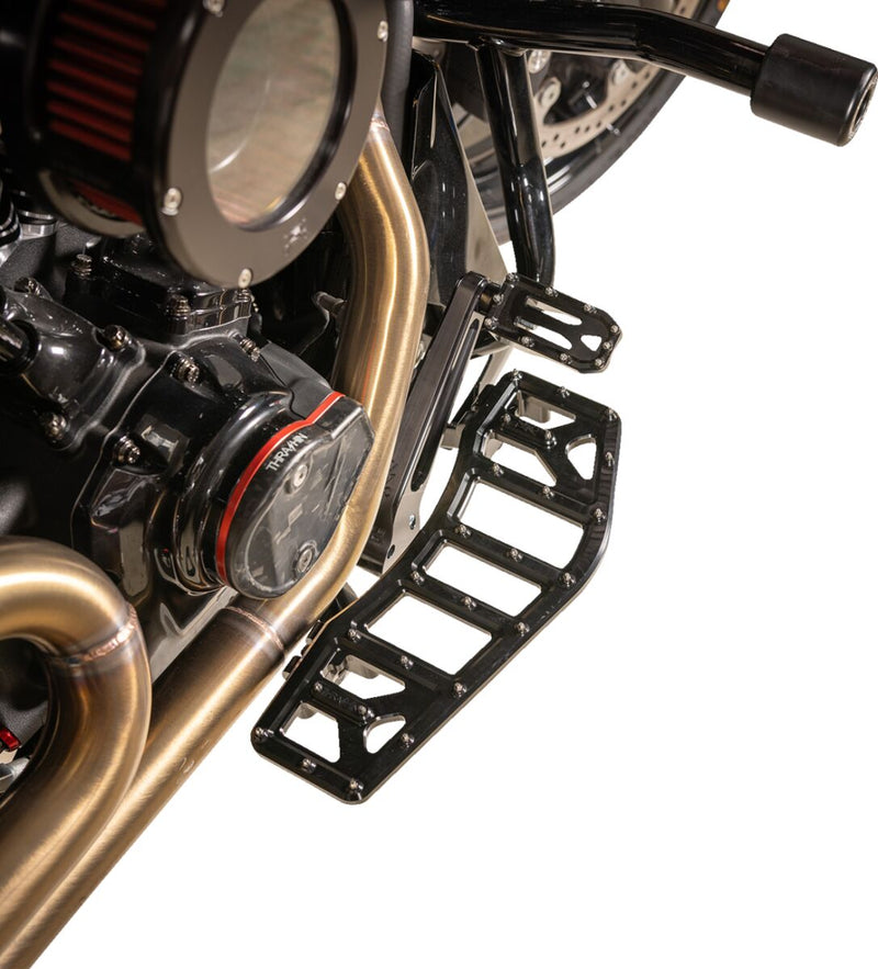 Thrashin Supply Co. Aggressor Floorboards for 1972-2025 Harley-Davidson Anodised Black 6061 Billet Aluminium Stainless Steel Pair #TSC-2219-1