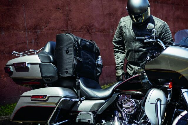 Kuryakyn Momentum Touring Bag #5286