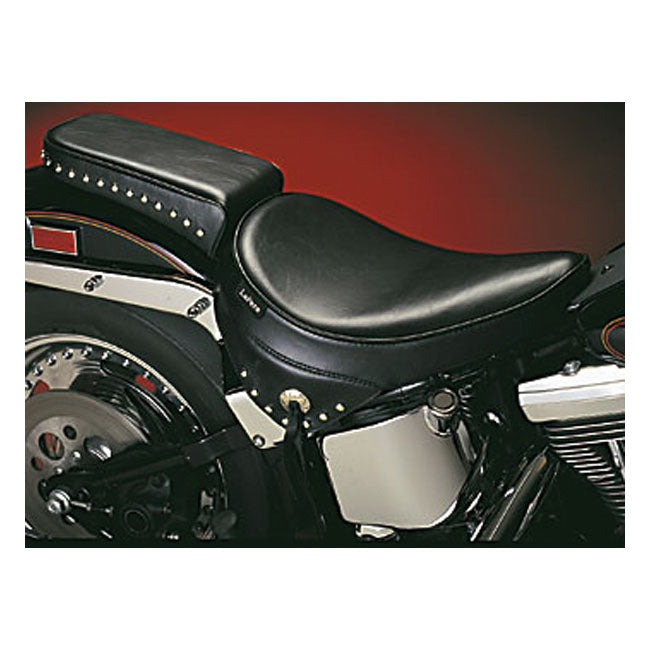 Le Pera, Sanora Solo Seat. Smooth With Skirt for 08-17 Softail (Excl. FXs, Fls/S) With 150mm tyre, Fender Mounted