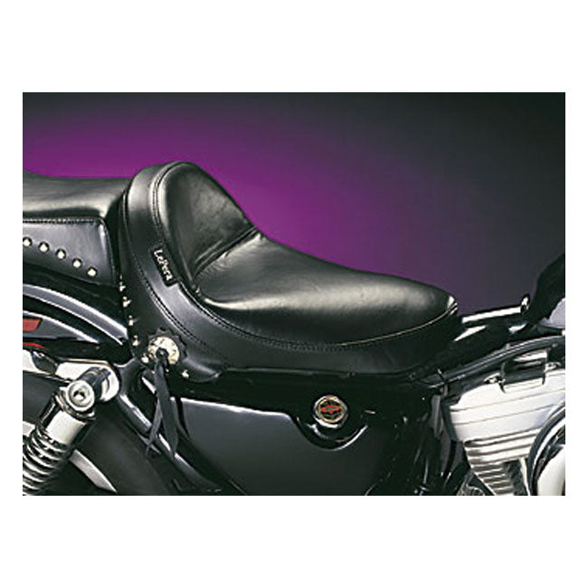 Le Pera, Monterey Solo Seat. Smooth With Skirt for 82-03 XL