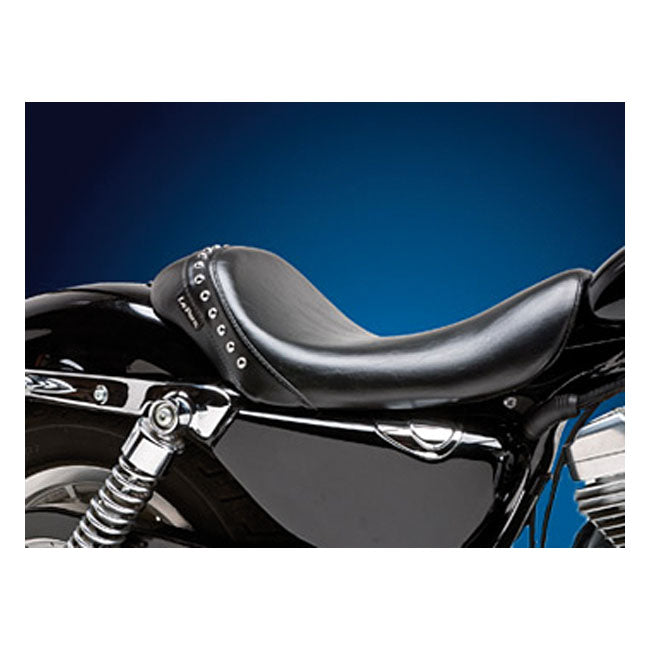 Le Pera, Sanora Solo Seat. Smooth With Skirt for 07-09 XL With 4.5 Gallon Fuel Tank