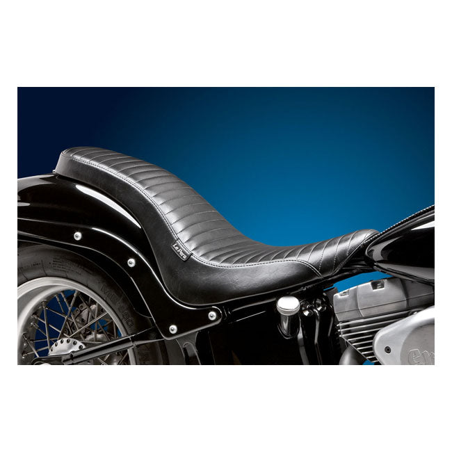 Le Pera Cobra 2-Up Seat. Pleated – 2006–2017 Softail with a 200mm Rear Tire