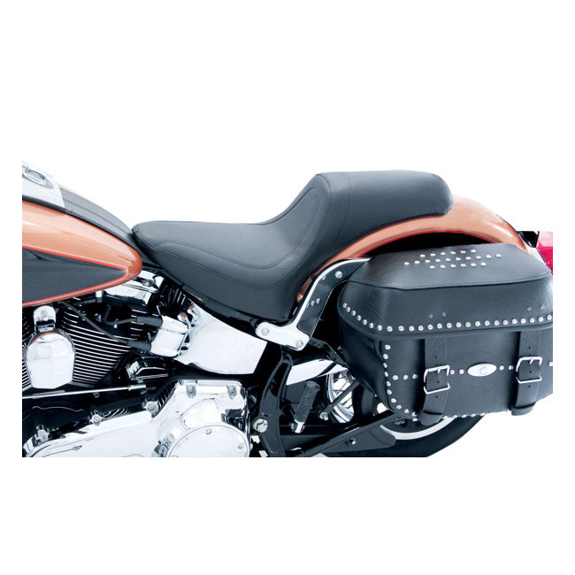 Mustang Fastback 2-Up Seat – 2000–2006 Softail