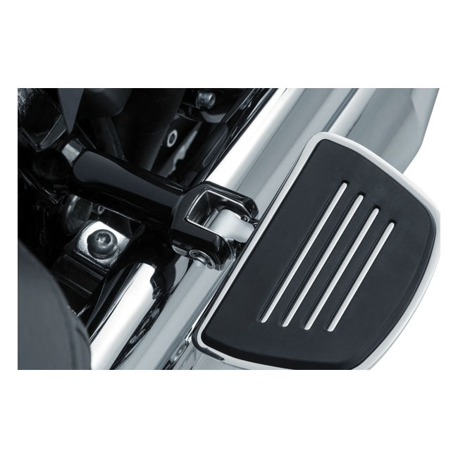 Kuryakyn Splined Male Mount Peg Adapters – Passenger: 2018–2024 Softail…