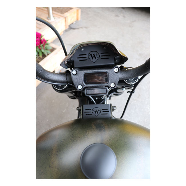 Cult-Werk Gas Tank Lift Kit. Gloss Black – Softail: 2018–2020 FXBB Street Bob 107…