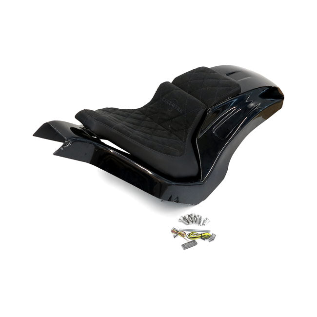 Cult-Werk Softail Wide Fender Kit ''Racing''. 2-Up Seat – 2018–2026 Softail Breakout: Softail:…