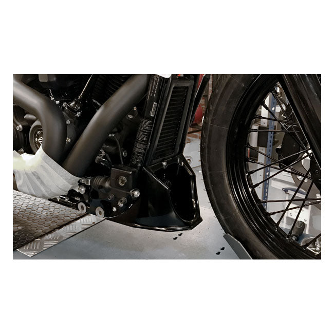 Killer Custom ''Bobbstr'' Chin Spoiler / Radiator Cover – 2018–2025 Softail