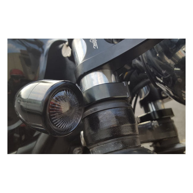 Motone Wrap-around Turn Signal Brackets, 39mm Forks – All Models with 39mm Forks