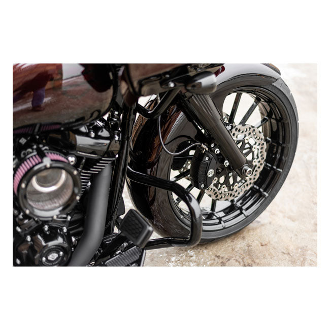 Killer Custom ''Wrapper'' Front Fender, 18 X 5.50 Fat Wheels – 2014–2025 FLT/Touring with 921653 Slash…