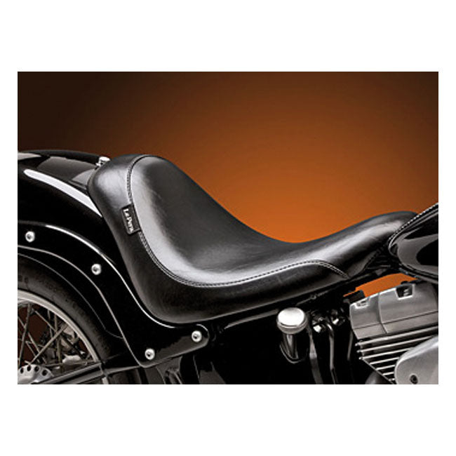 Le Pera, Silhouette Solo Seat. Smooth for 00-07 Softail FXSTD Deuce (Excl. Other Softails)