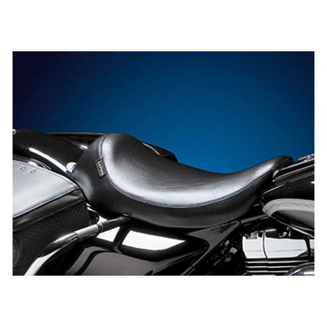 Le Pera, Silhouette Solo Seat. Smooth for 06-07 FLHX Street Glide
