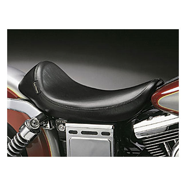Le Pera, Silhouette Deluxe Solo Seat. Smooth for 96-03 Dyna FXDWG (Excl. Other Dyna)