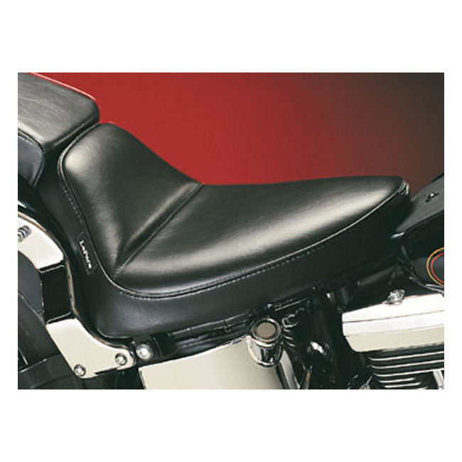 Le Pera, Cobra Solo Seat. Smooth for 08-17 Softail (Excl. FXs, Fls/S) With 150mm tyre (Fender Mounted)
