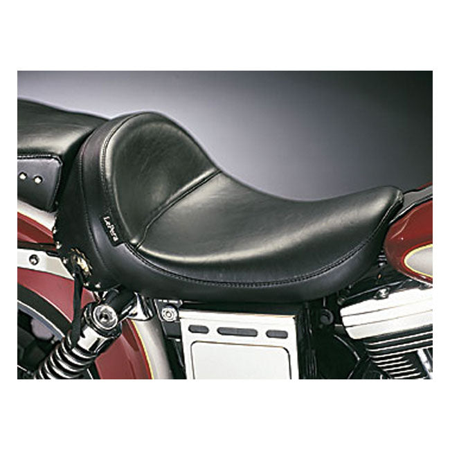 Le Pera, Monterey Solo Seat. Smooth With Skirt for 91-95 Dyna (Excl. FXDWG)