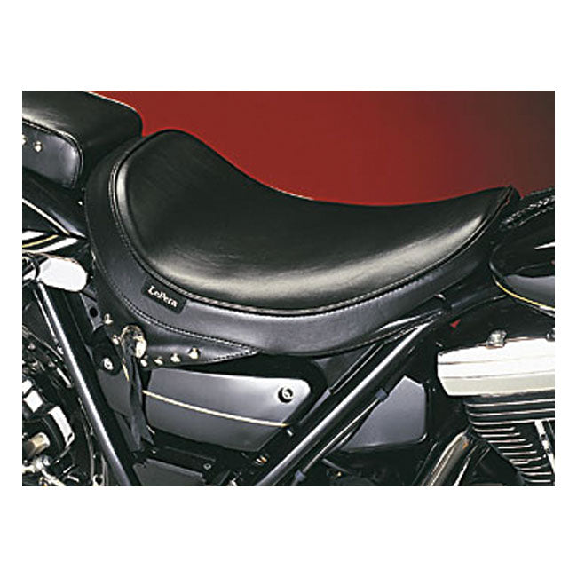 Le Pera, Sanora Solo Seat. Smooth With Skirt for 82-94 FXR