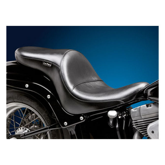 Le Pera, Maverick 2-Up Seat. Smooth for 00-17 Softail (Excl. Deuce) With Up To 150mm Rear tyre