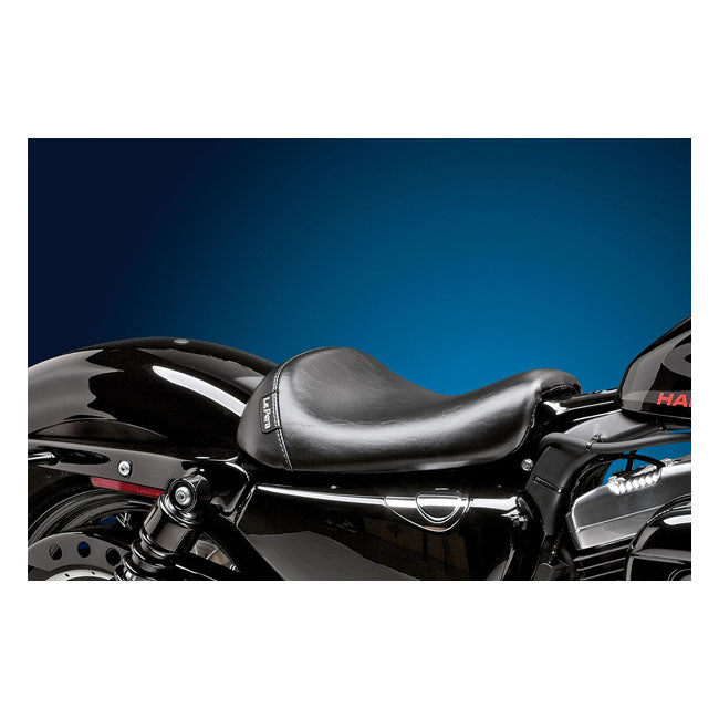 Le Pera, Bare Bones Solo Seat. Smooth for 10-20 XL With 3.3 & 4.5 Gallon Fuel Tanks
