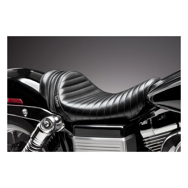 Le Pera, Stubs Spoiler Solo Seat. Black, Pleated for 06-17 Dyna