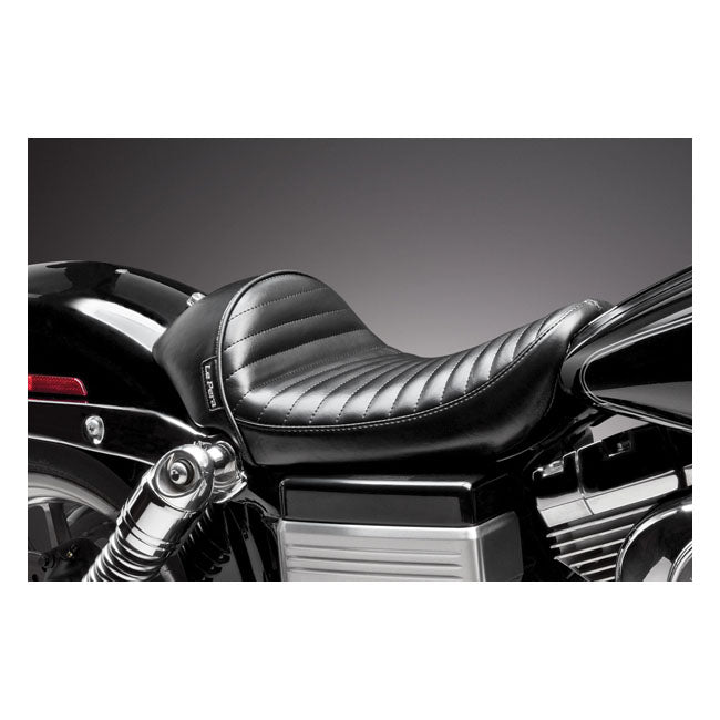Le Pera, Stubs Cafe Solo Seat. Black, Pleated for 06-17 Dyna